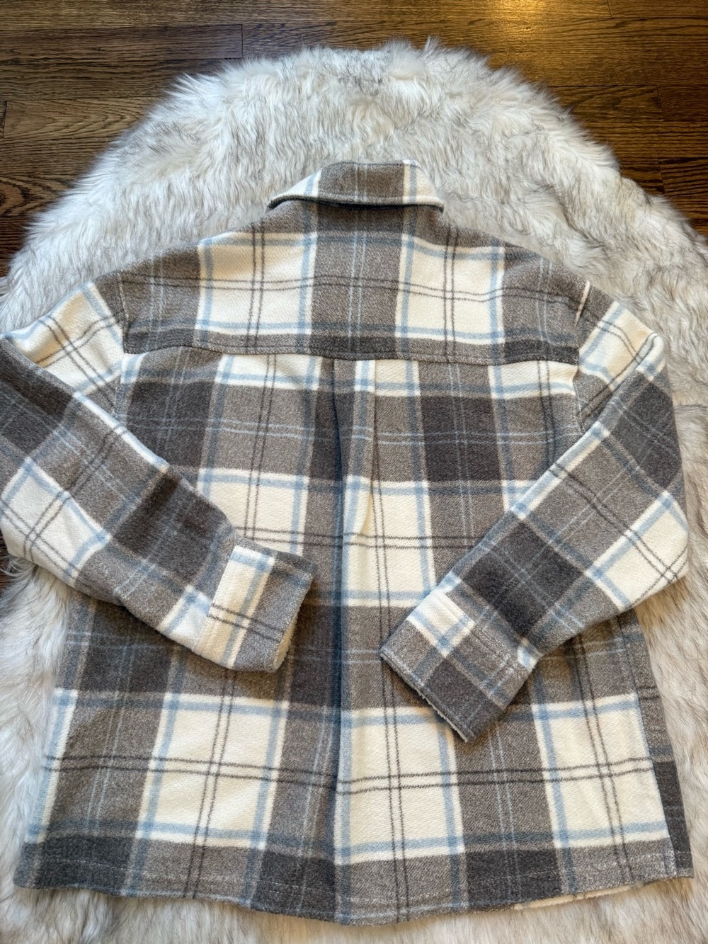 American Eagle Plaid Cozy Flannel Top - Picture 2 of 10